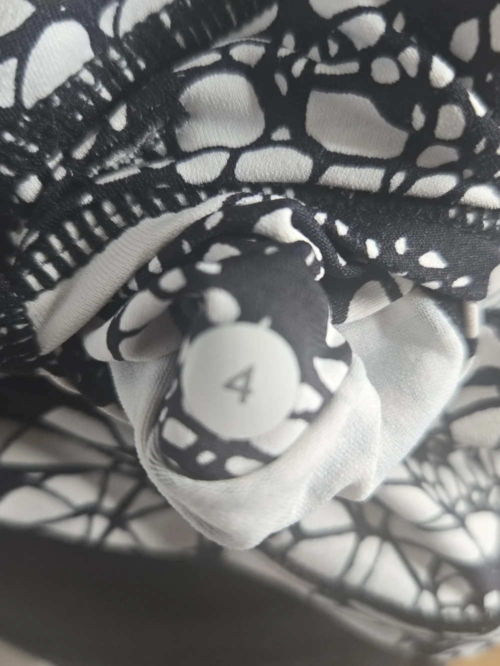 Vintage Lululemon  Black & White Abstract  Scoop Tank